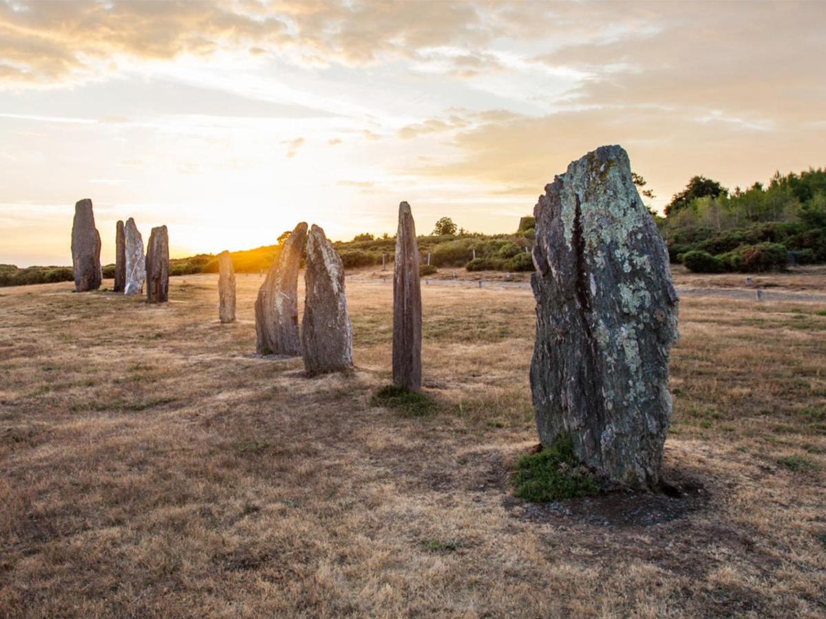 Moulin Menhirs & Zone Naturelle Protegee Saint-Just  Luaran gambar