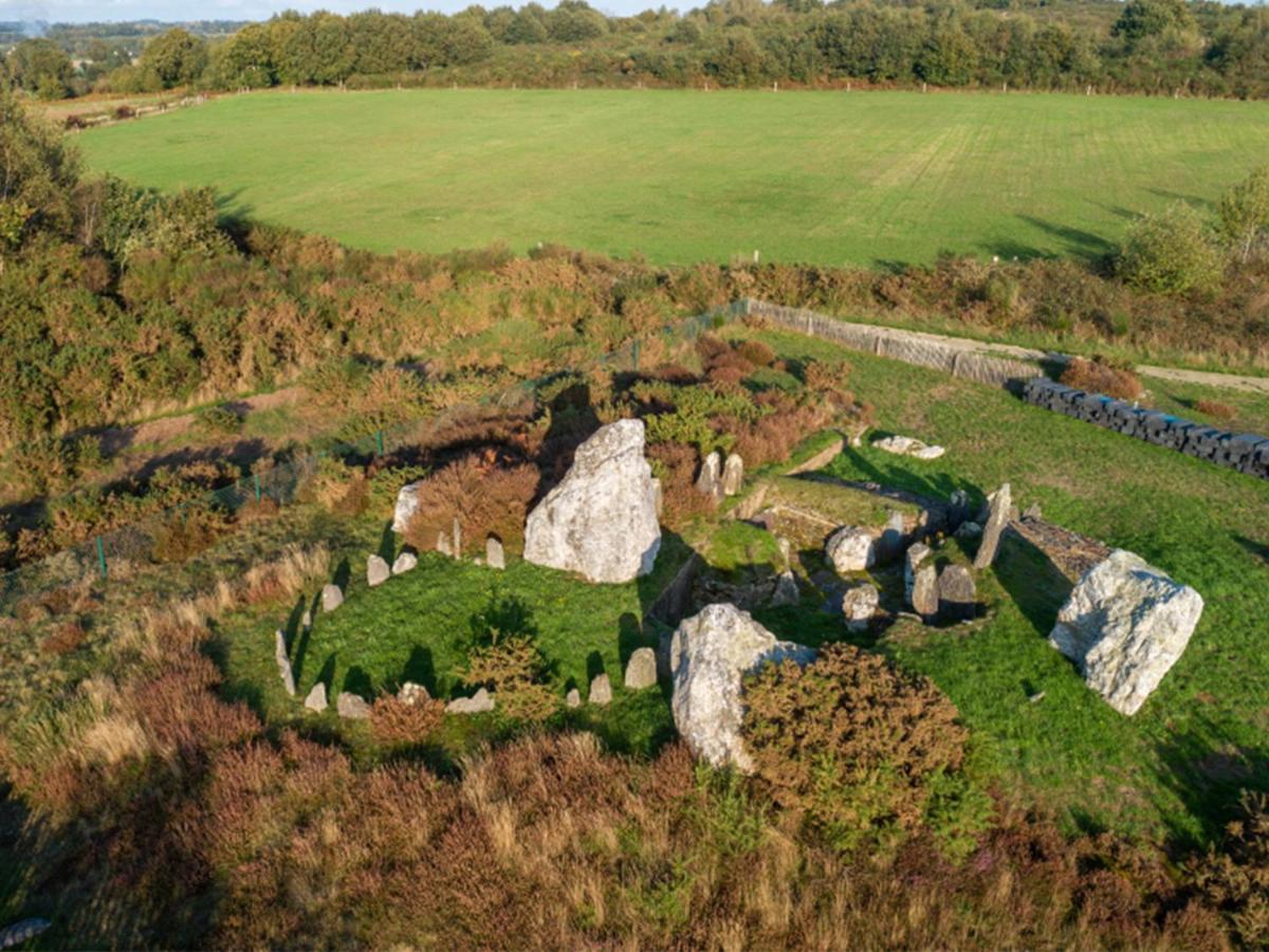 Moulin Menhirs & Zone Naturelle Protegee Saint-Just  Luaran gambar